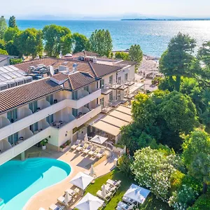4* Отель Rosa Desenzano